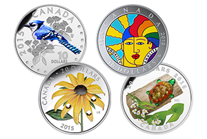 Une pièce affichant un geai bleu, une pièce affichant une rudbeckie hérissée avec éléments Swarovski, une pièce affichant une représentation artistique de deux personnes et du drapeau de la fierté qui commémore le 50e anniversaire de la décriminalisation de l’homosexualité au Canada et une pièce affichant une tortue en verre vénitien