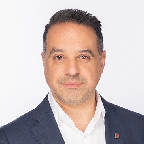 Steven De Luca.