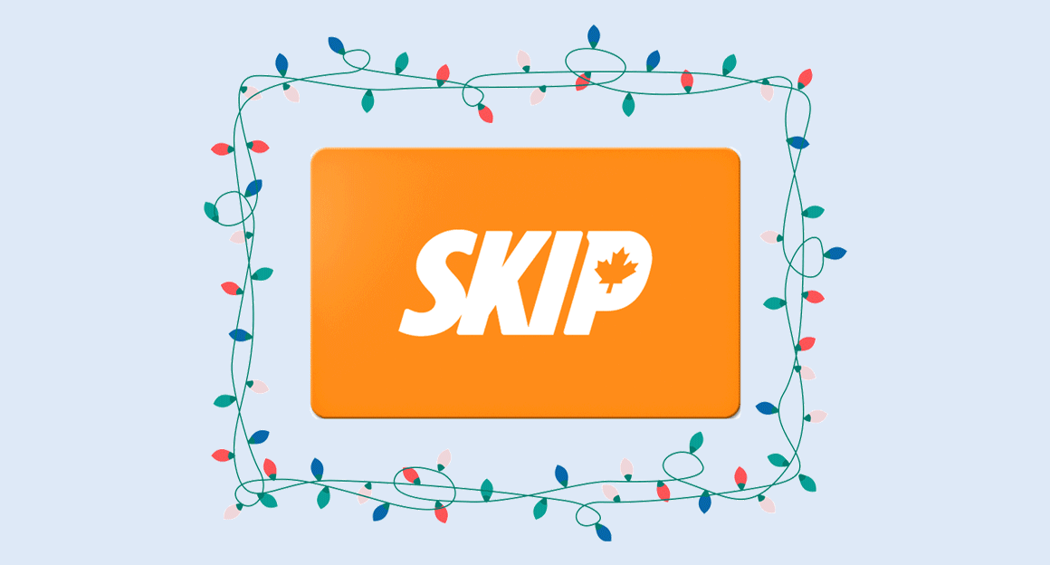 Une carte de débit CIBC se retourne pour se transformer en carte-cadeau Skip entourée d’une guirlande lumineuse des Fêtes.